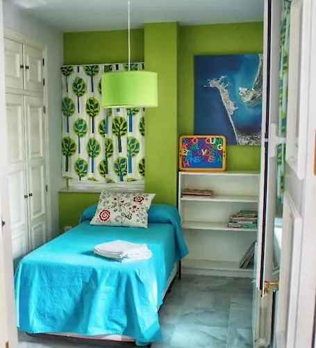 Penthouse With Large Terrace In Center Of