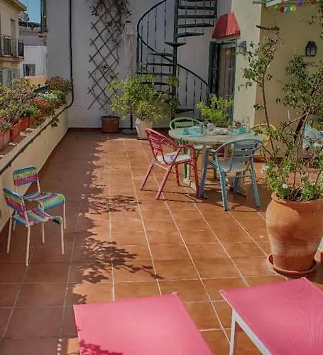 Penthouse With Large Terrace In Center Of Cádiz