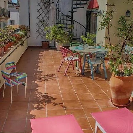 Penthouse With Large Terrace In Center Of كاديز