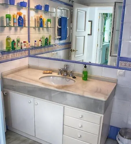 Penthouse With Large Terrace In Center Of Apartment Cadiz